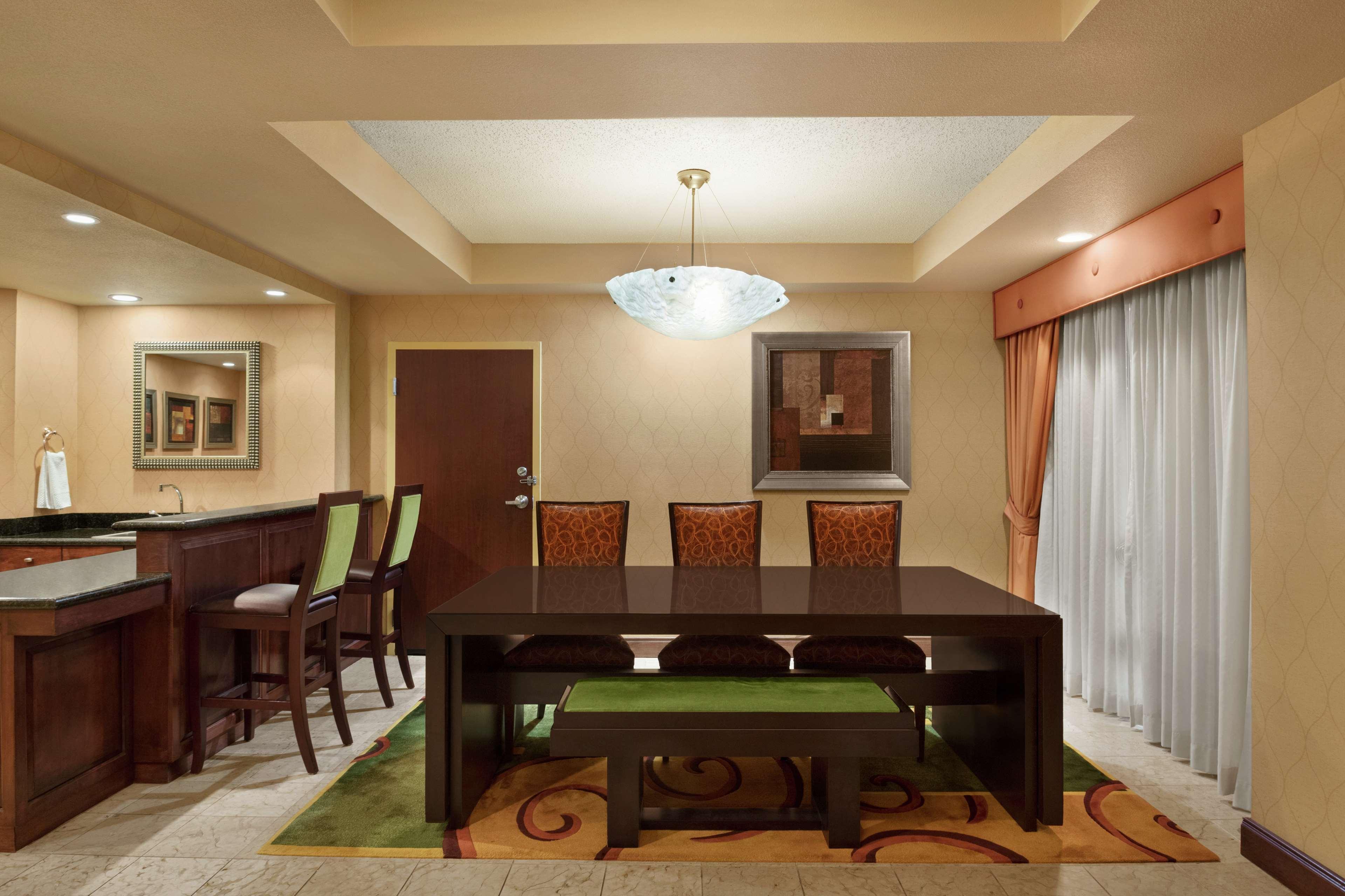 Embassy Suites Huntsville Kültér fotó