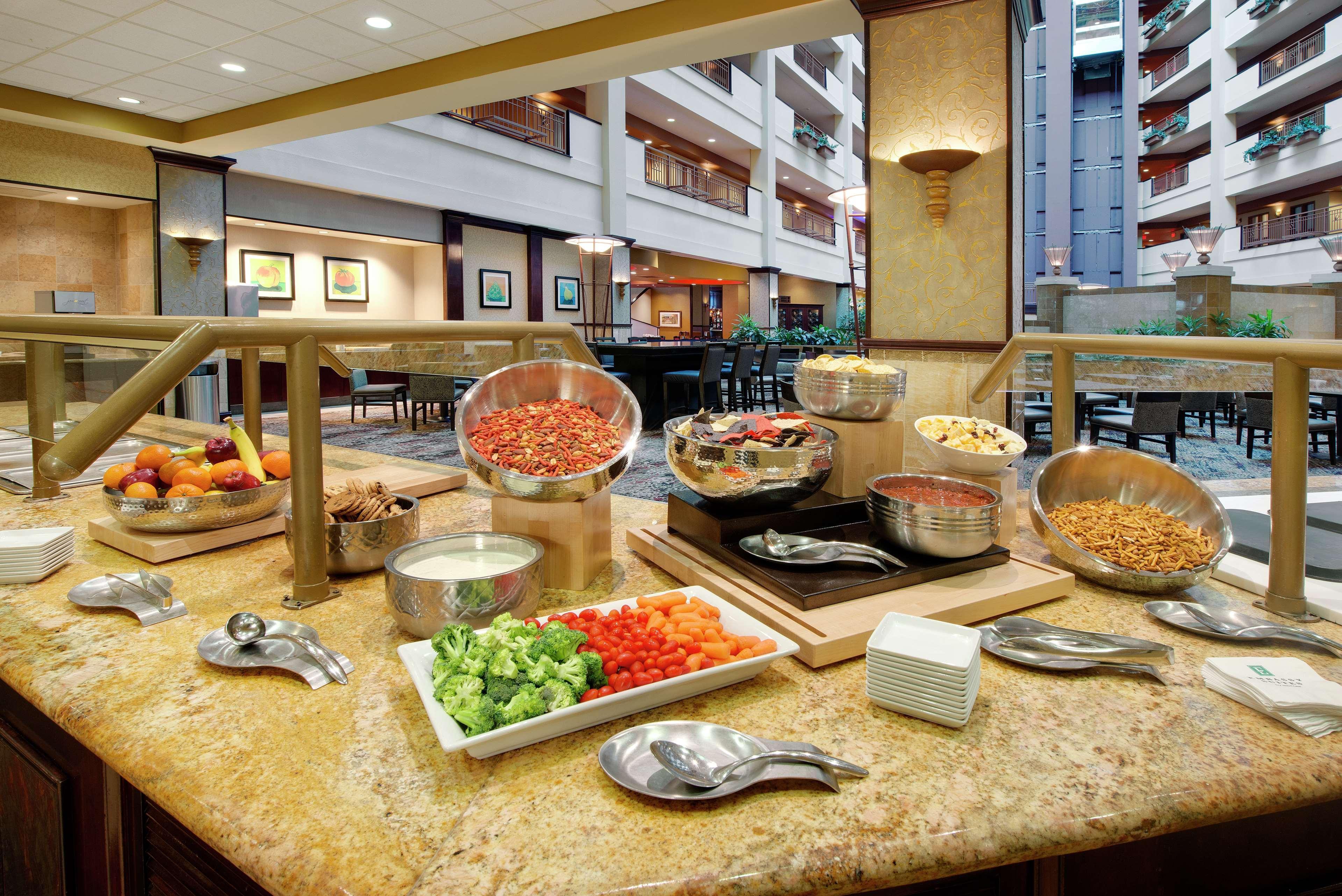 Embassy Suites Huntsville Kültér fotó